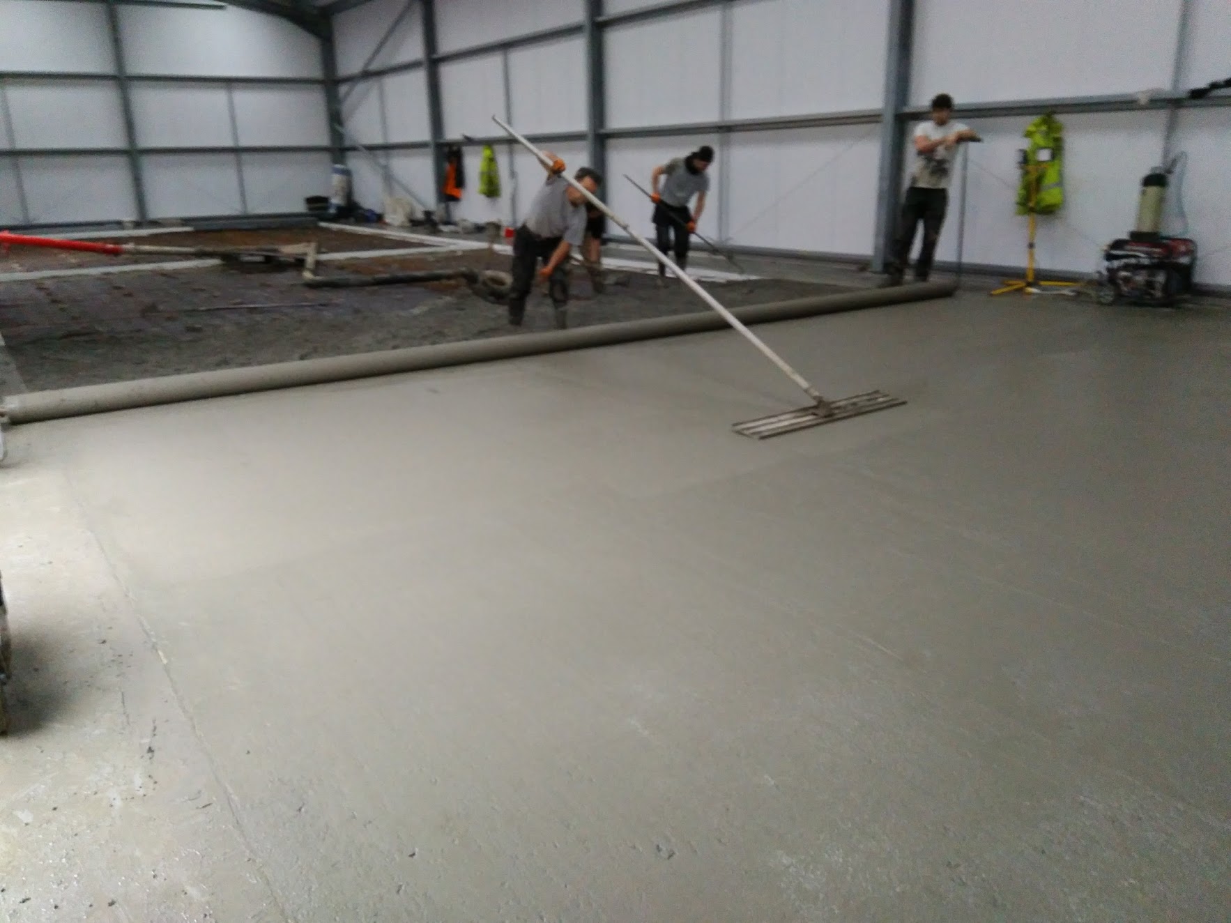 power-floating-coppard-concrete-and-screed